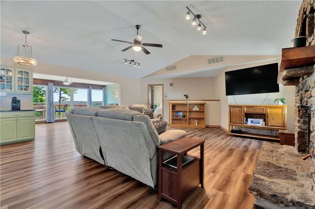 8250 Wills Court, Rogers, AR 72756