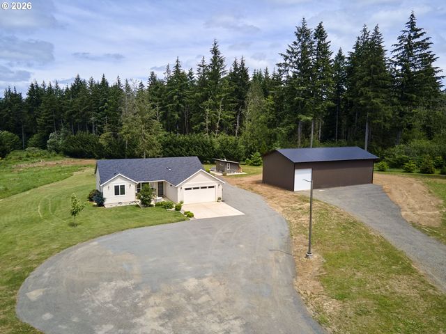 560 PARK Rd, Winlock, WA 98596