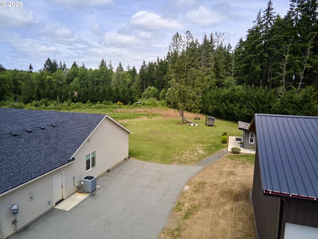 560 PARK Rd, Winlock, WA 98596