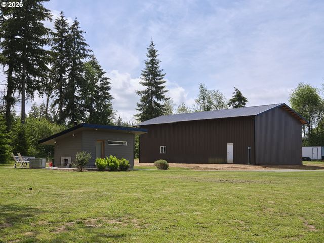 560 PARK Rd, Winlock, WA 98596