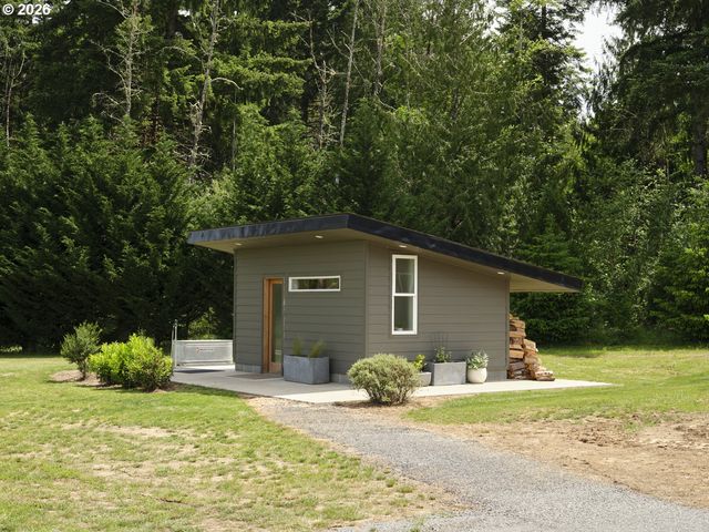560 PARK Rd, Winlock, WA 98596