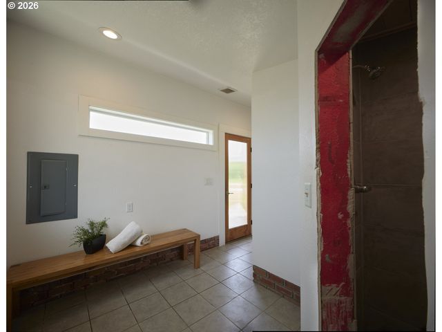 560 PARK Rd, Winlock, WA 98596