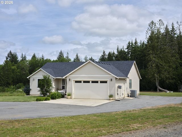 560 PARK Rd, Winlock, WA 98596