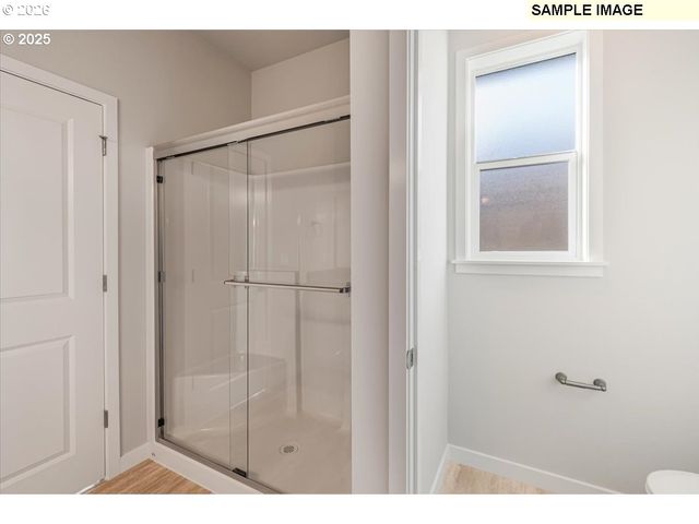619 S 5th St, Carlton, OR 97111