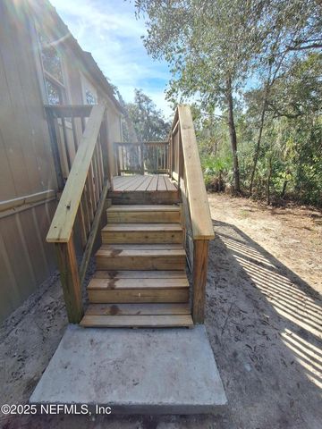 601 HOOVER Road, Palatka, FL 32177