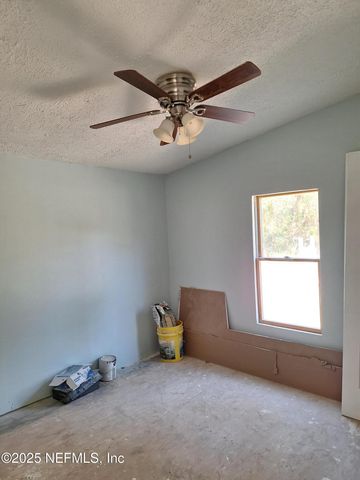 601 HOOVER Road, Palatka, FL 32177