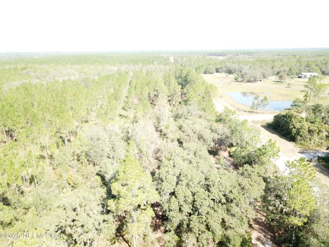 601 HOOVER Road, Palatka, FL 32177