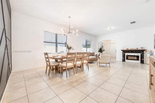 3550 W 86th Ter 3550, Hialeah, FL 33018