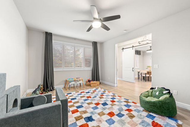 7527 Country Oaks Ln, Orangevale, CA 95662