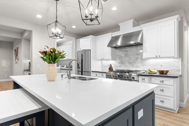 7527 Country Oaks Ln, Orangevale, CA 95662