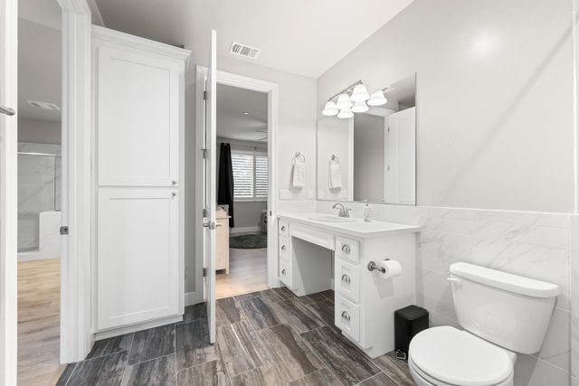 7527 Country Oaks Ln, Orangevale, CA 95662