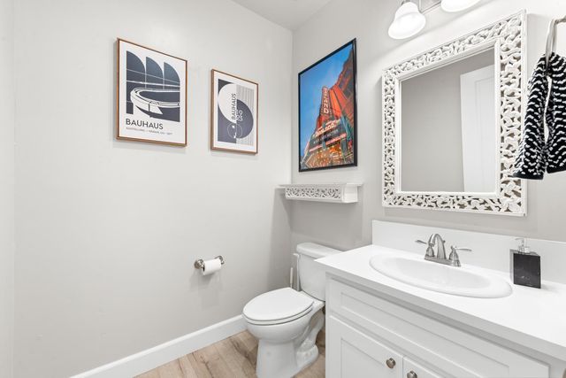 7527 Country Oaks Ln, Orangevale, CA 95662