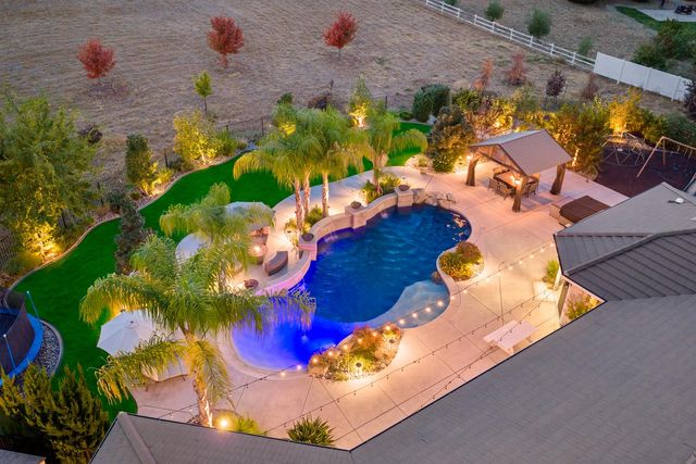 7527 Country Oaks Ln, Orangevale, CA 95662