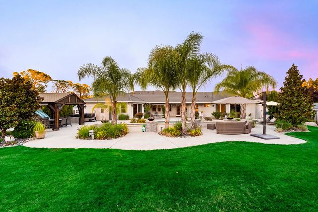 7527 Country Oaks Ln, Orangevale, CA 95662