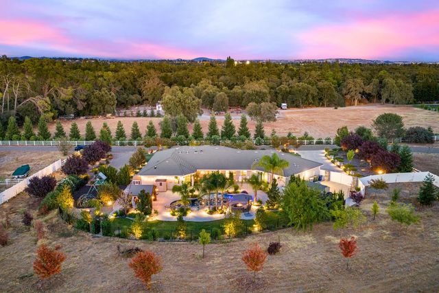 7527 Country Oaks Ln, Orangevale, CA 95662