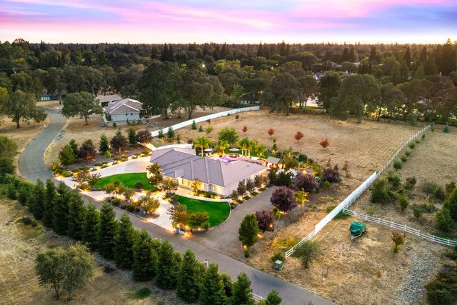 7527 Country Oaks Ln, Orangevale, CA 95662