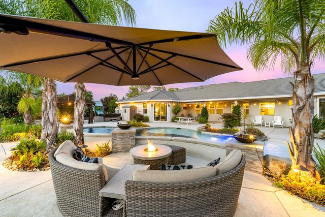 7527 Country Oaks Ln, Orangevale, CA 95662