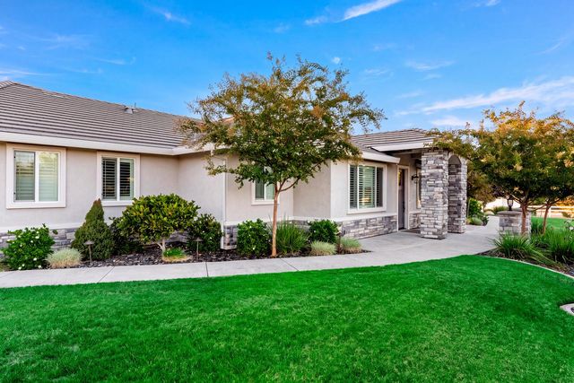7527 Country Oaks Ln, Orangevale, CA 95662