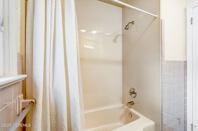 104 Pear Street, Oakhurst, NJ 07755