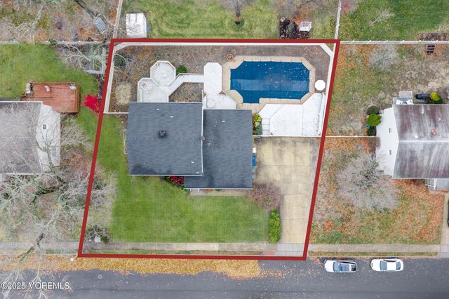 104 Pear Street, Oakhurst, NJ 07755