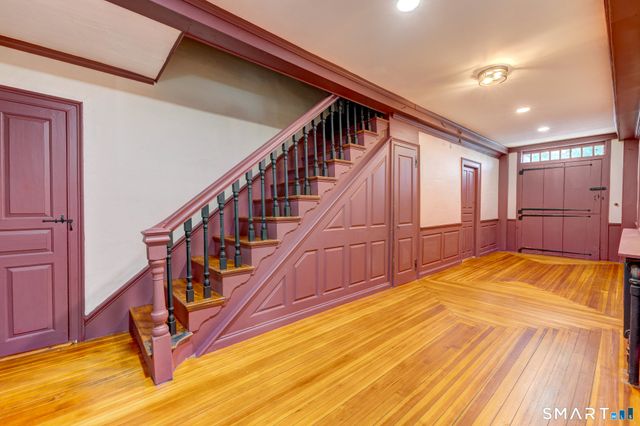 883 Worthington Ridge 2nd Floor, Berlin, CT 06037