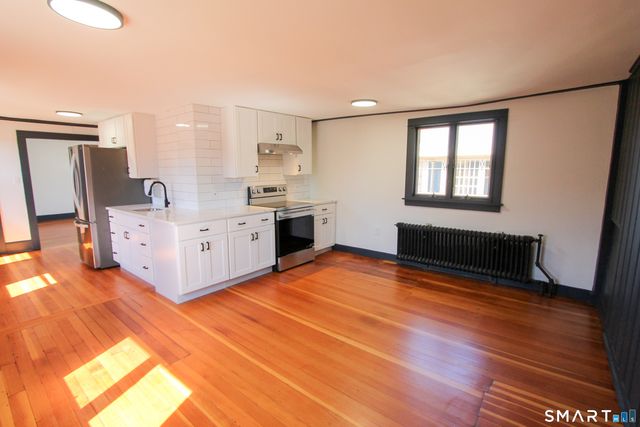 883 Worthington Ridge 2nd Floor, Berlin, CT 06037