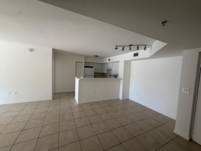 2011 Renaissance Boulevard 103, Miramar, FL 33025