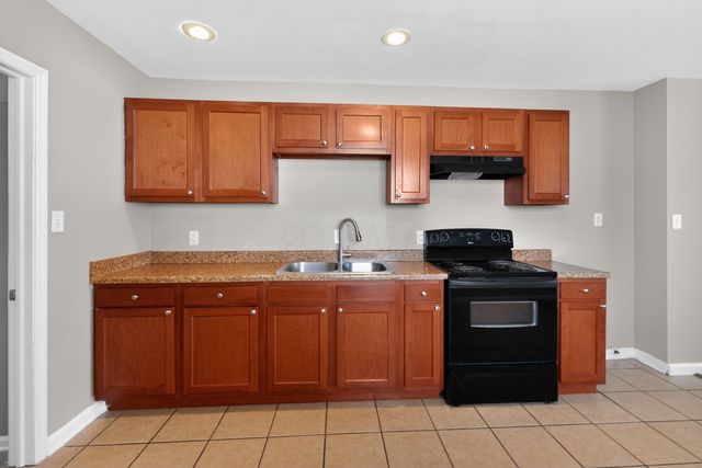 3119 Houston Drive, Columbus, OH 43207