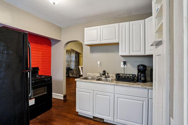 5847 N 40th STREET #5849, Milwaukee, WI 53209