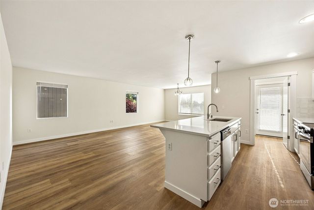 20107 40th Avenue E, Spanaway, WA 98387