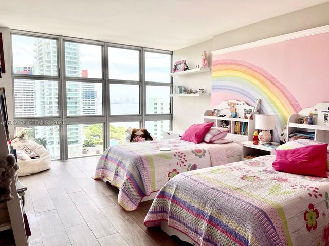 1901 Brickell Ave B1809, Miami, FL 33129