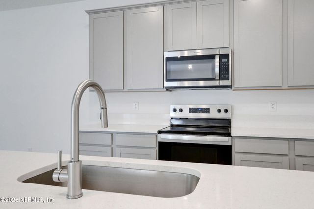 3431 HUMPHREY Street, Green Cove Springs, FL 32043