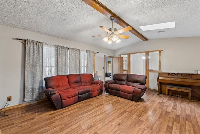 1008 W Washington Circle, Tecumseh, OK 74873
