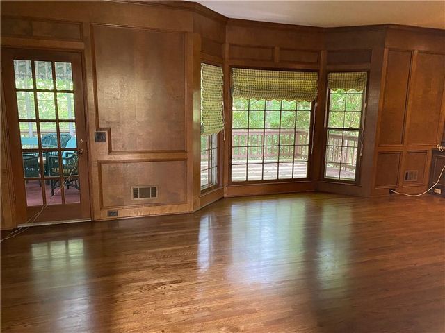 1143 Byrnwyck Road NE, Brookhaven, GA 30319