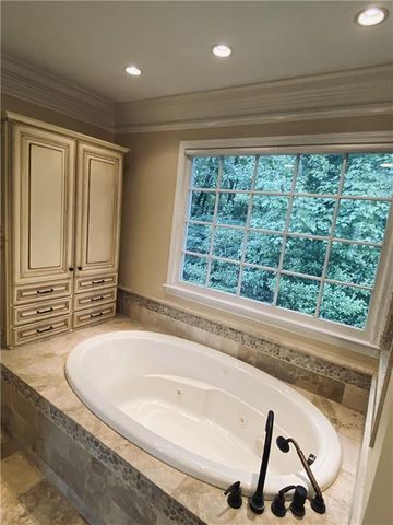 1143 Byrnwyck Road NE, Brookhaven, GA 30319