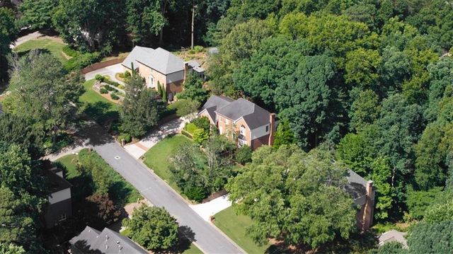 1143 Byrnwyck Road NE, Brookhaven, GA 30319