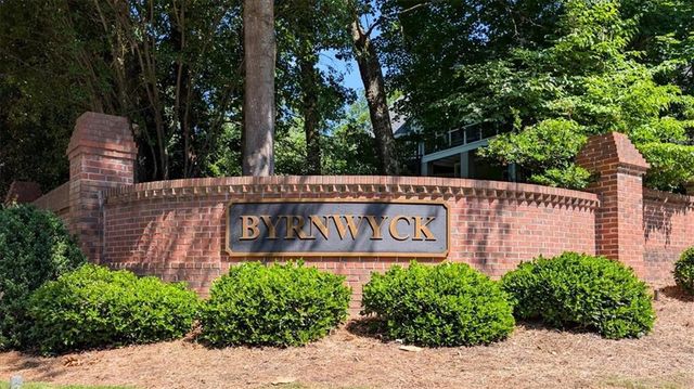 1143 Byrnwyck Road NE, Brookhaven, GA 30319