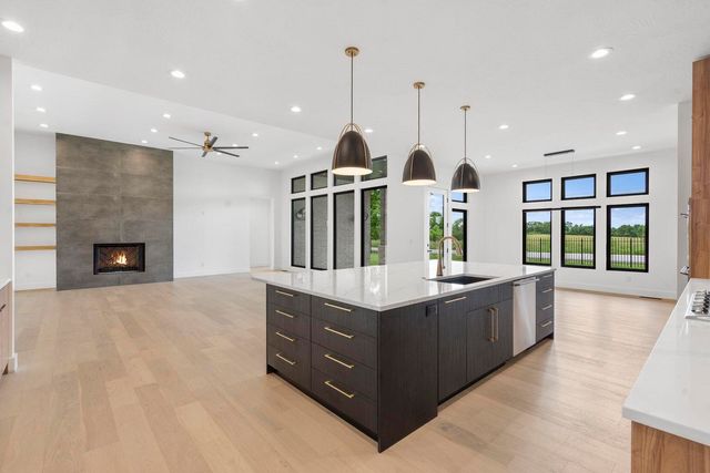 3980 E Dunrobin Drive, Springfield, MO 65809