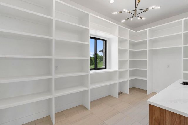 3980 E Dunrobin Drive, Springfield, MO 65809