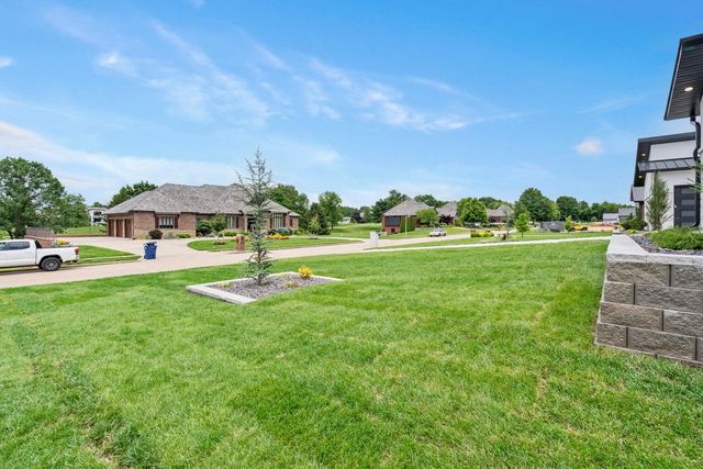 3980 E Dunrobin Drive, Springfield, MO 65809