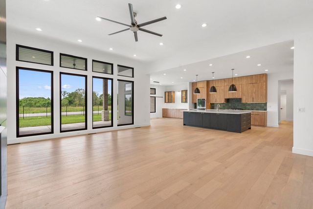 3980 E Dunrobin Drive, Springfield, MO 65809