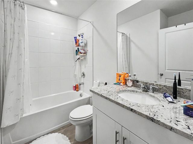 137 WHITELAND BEND, Nokomis, FL 34275