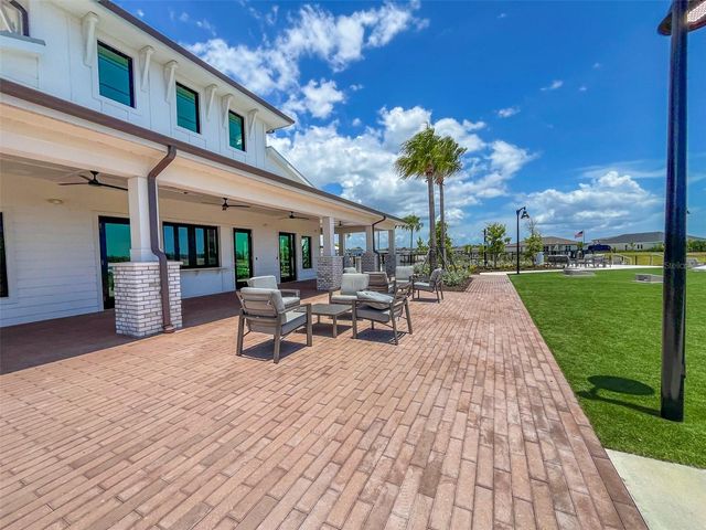 137 WHITELAND BEND, Nokomis, FL 34275
