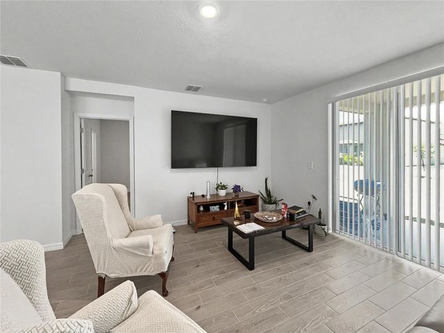 137 WHITELAND BEND, Nokomis, FL 34275