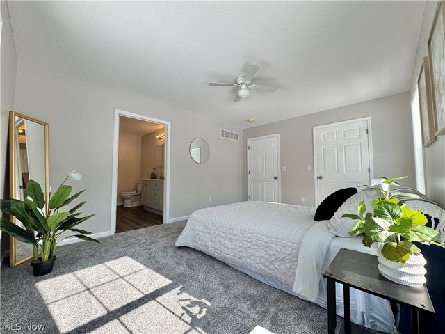 406 S Raccoon Road, Austintown, OH 44515
