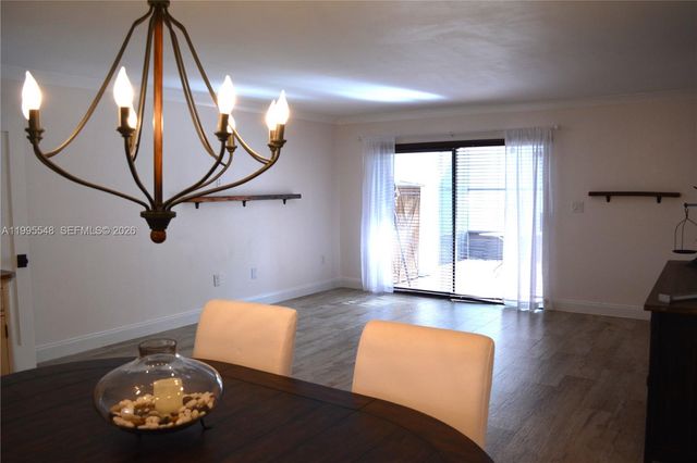 9944 NW 41st St 23, Doral, FL 33178