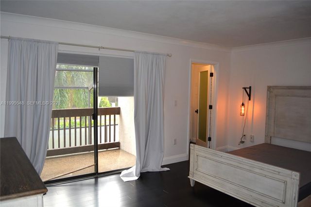 9944 NW 41st St 23, Doral, FL 33178