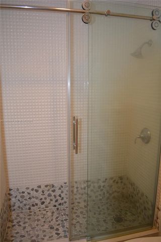 9944 NW 41st St 23, Doral, FL 33178