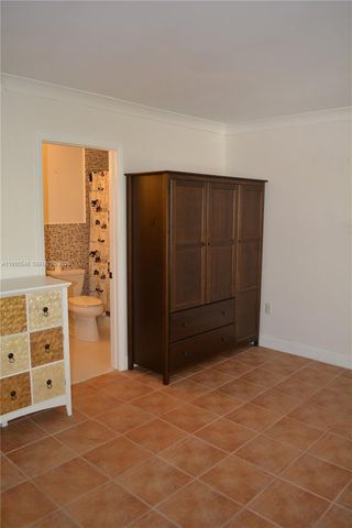 9944 NW 41st St 23, Doral, FL 33178