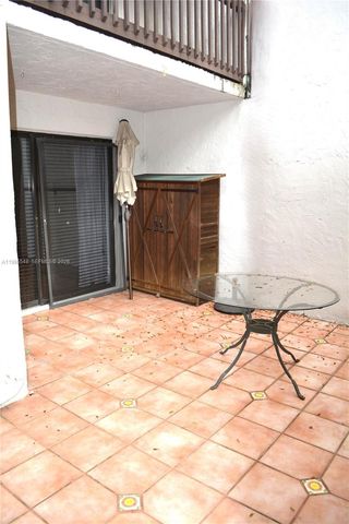 9944 NW 41st St 23, Doral, FL 33178